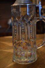 Starožitný pamětní pivní půllitr s cínovým víčkem a nápisem Zur Erinnerung