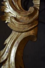 Monumentální párové barokní oltářní řezby z lipového dřeva zlacené plátkovým zlatem.