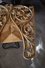 Velké párové zlacené sakrální řezby z lipového dřeva s florálními motivy ze závěru 19. století