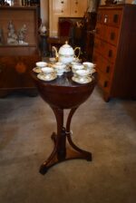 Porcelánový kávový servis Limoges pro 6 osob s zlatým dekorem ze závěru 19. století.