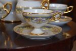 Porcelánový kávový servis Limoges pro 6 osob s zlatým dekorem ze závěru 19. století.