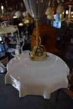 Starožitná porcelánová secesní stahovačka se zlatými linkami a kanelovaným porcelánovým vejcem.