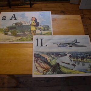 Starožitné školní plakáty Živá abeceda s ilustracemi Baumbrucka a verši Hrubína z roku 1971