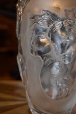 Starožitná váza ART-DECO s matovaným reliéfem Adama a Evy připsaná Rudolfu Hlouškovi z Železného Brodu