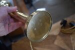 Starožitné párové mosazné stolní lampy se skleněnými koulemi, elektrifikované, závěr 19. stol.