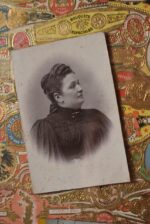 Unikátní obraz Hotel Waldek Plzeň s rakousko-uherskou orlicí z cigarových pásků okolo roku 1900.