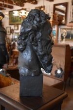 Bronzová busta Michelangelo od Karla Dvořáka, signováno K. Dvořák, vrcholné dílo 1942.