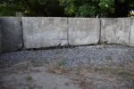 Monumentalny zbiornik z piaskowca pochodzący ze starego browaru z XIX wieku, zestaw składający się z 12 elementów.