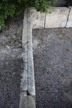 Monumentalny zbiornik z piaskowca pochodzący ze starego browaru z XIX wieku, zestaw składający się z 12 elementów.