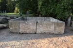 Monumentalny zbiornik z piaskowca pochodzący ze starego browaru z XIX wieku, zestaw składający się z 12 elementów.