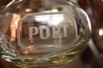 Starožitná sada karaf Port, Sherry a Mandarin z čirého broušeného skla.
