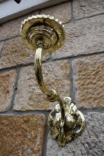 Starožitné biedermeierovské nástěnné svícny z mosazi z okolo roku 1830, pár.