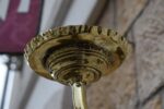 Starožitné biedermeierovské nástěnné svícny z mosazi z okolo roku 1830, pár.