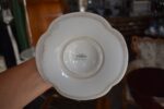 Starožitná porcelánová váza Pirkenhammer Březová s ručně malovaným květinovým dekorem.