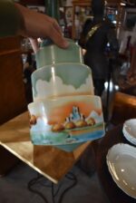 Starožitné řetízkové světlo ART-DECO s ručně malovaným kubizujícím skleněným stínidlem.