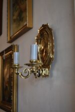 Hodnotná krásná a reprezentativní starožitná nástěnná dvouramenná bronzová barokizující světla z 1. 1/3 20. stol. - komplet 3 kusy