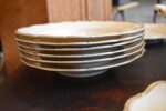 Starožitný jídelní porcelánový servis Slavkov se zlatými linkami, 24 kusů.