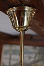Starožitný rondokubistický lustr ART-DECO s medovým skleněným stínidlem ve tvaru UFO.