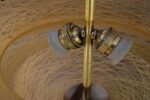 Starožitný rondokubistický lustr ART-DECO s medovým skleněným stínidlem ve tvaru UFO.