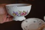 Starožitné porcelánové šálky s podšálky Franz Manka Stará Role, pár.