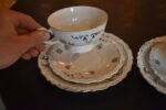 Starožitné porcelánové šálky s podšálky Franz Manka Stará Role, pár.